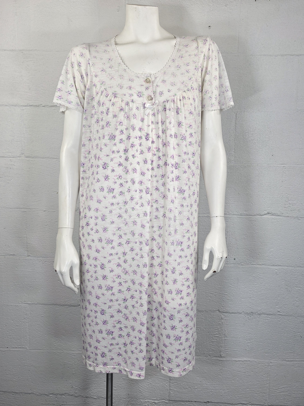 Friends Of The Heart Vintage 90's Classic Floral Nightgown
